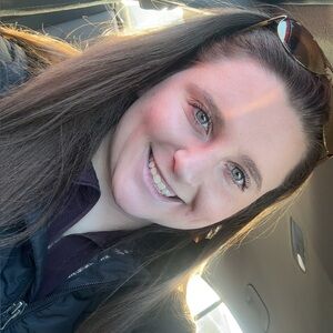 Meet your Posher, Alyson